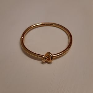 kate spade Jewelry - Kate Spade Sailors Knot Gold Bangle kate spade Jewelry - Kate Spade Sailors Knot Gold Bangle